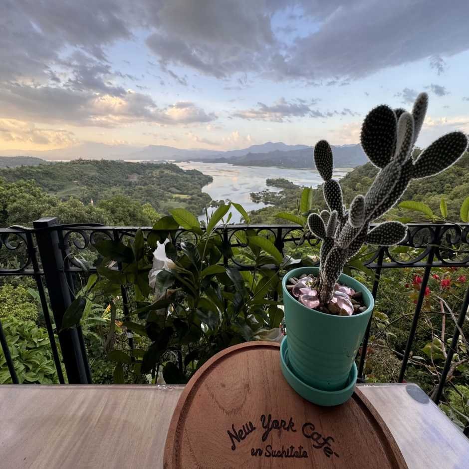 New York Cafe en Suchitoto