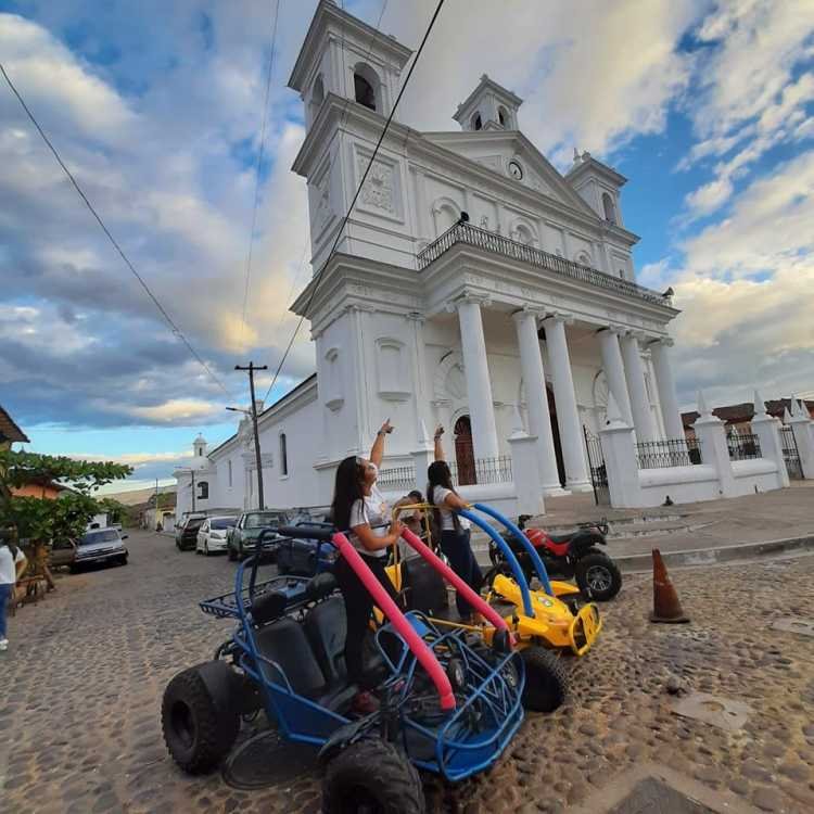 Buggys Suchitoto Tours
