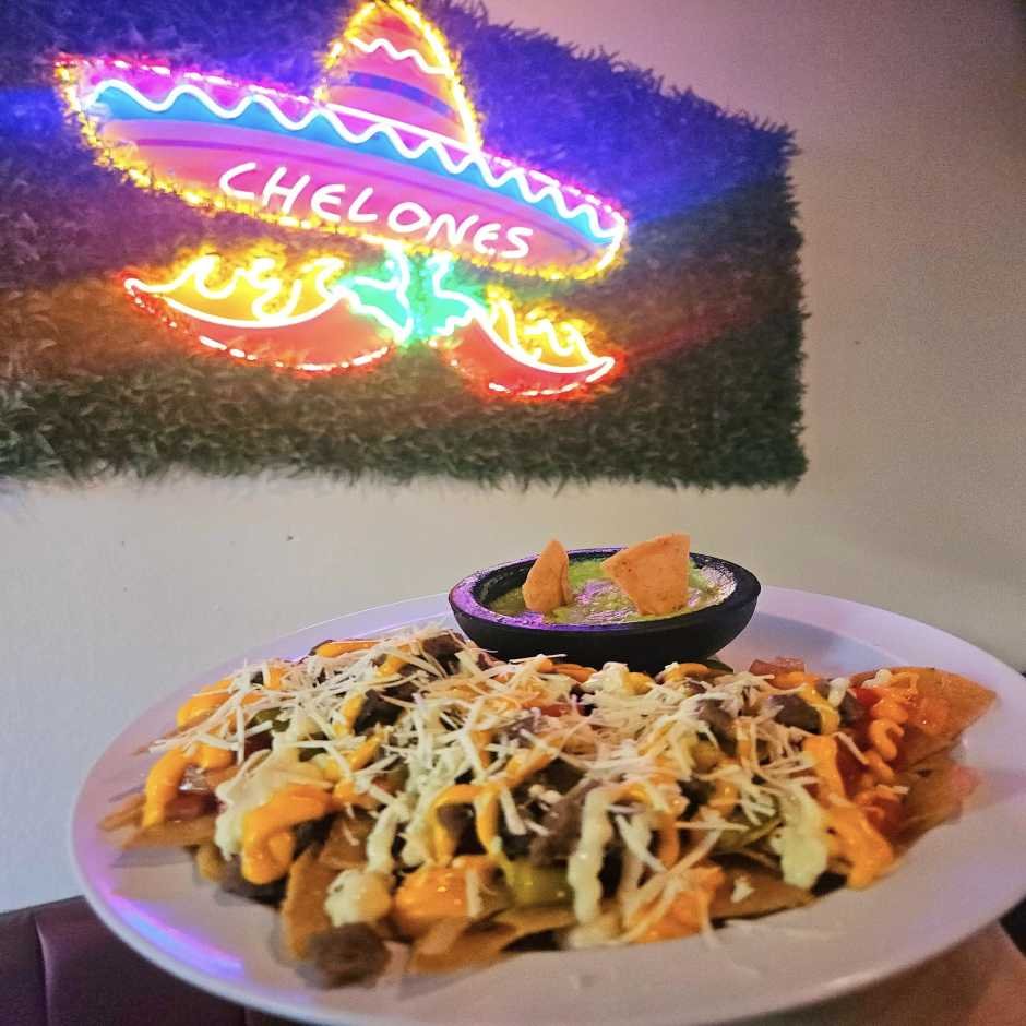 Chelones , Comida mexicana y mas