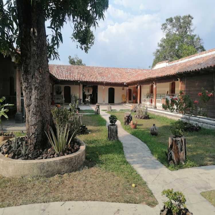 Museo y hostal la moneda