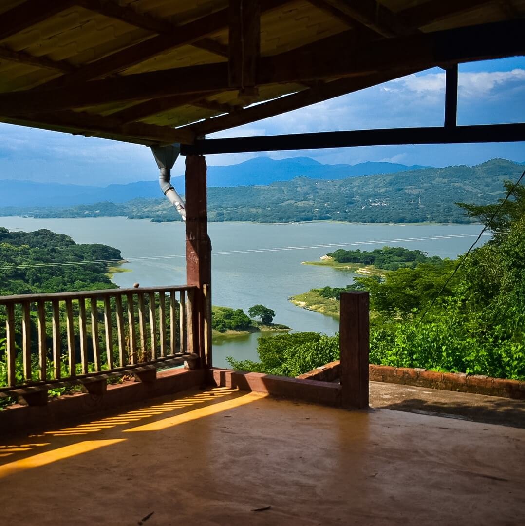 El Mirador Flor De La Barranca